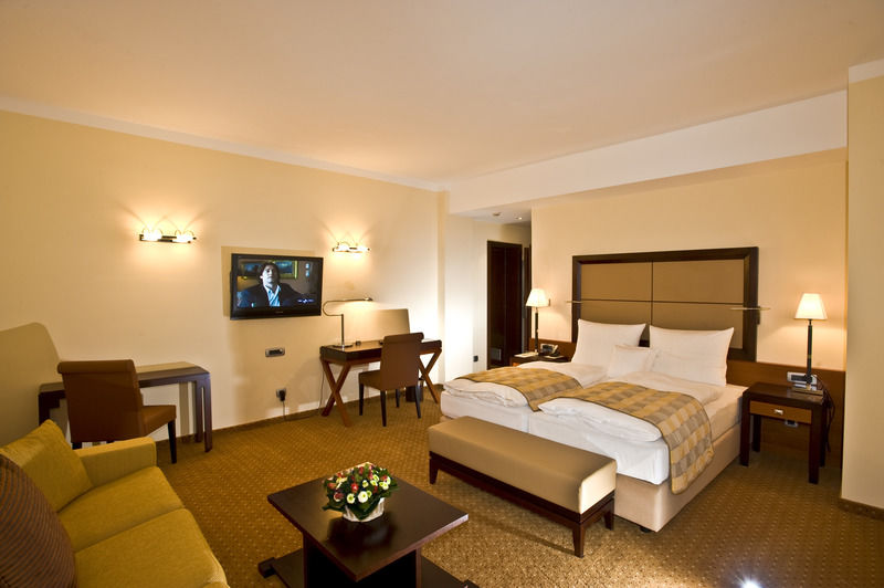Aparthotel Premier Podgorica Zimmer foto